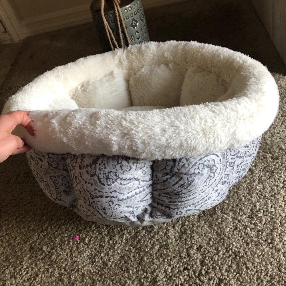 Dog bed